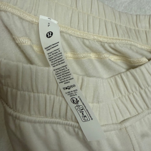 NEW! Lululemon BeCalm Mid-Rise Wide-Leg Pant Light Ivory Size Small W5GRXS $98 - Picture 12 of 17